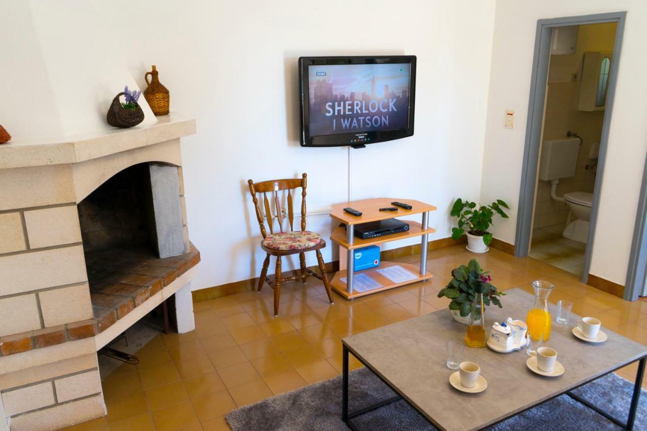 Tania Apartment Prizba Εξωτερικό φωτογραφία